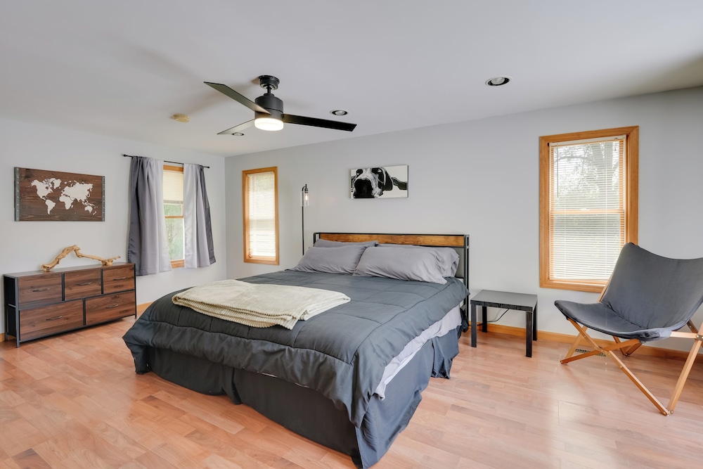 Lakefront Getaway w/ Dock & Yard in Reading!