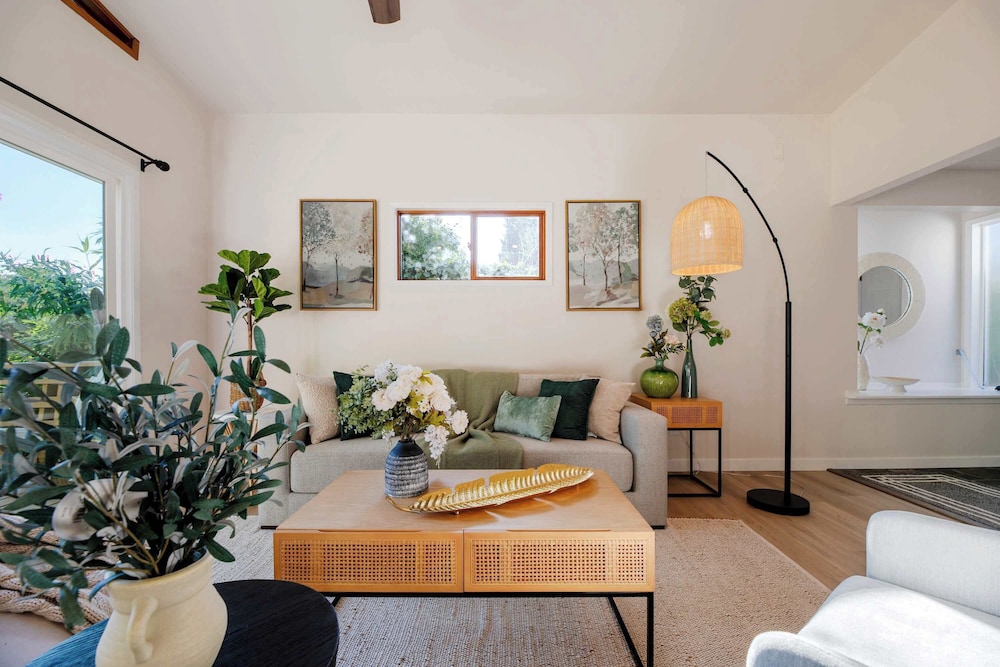 @ Marbella Lane - Hidden Gem on Scenic Shady Lake