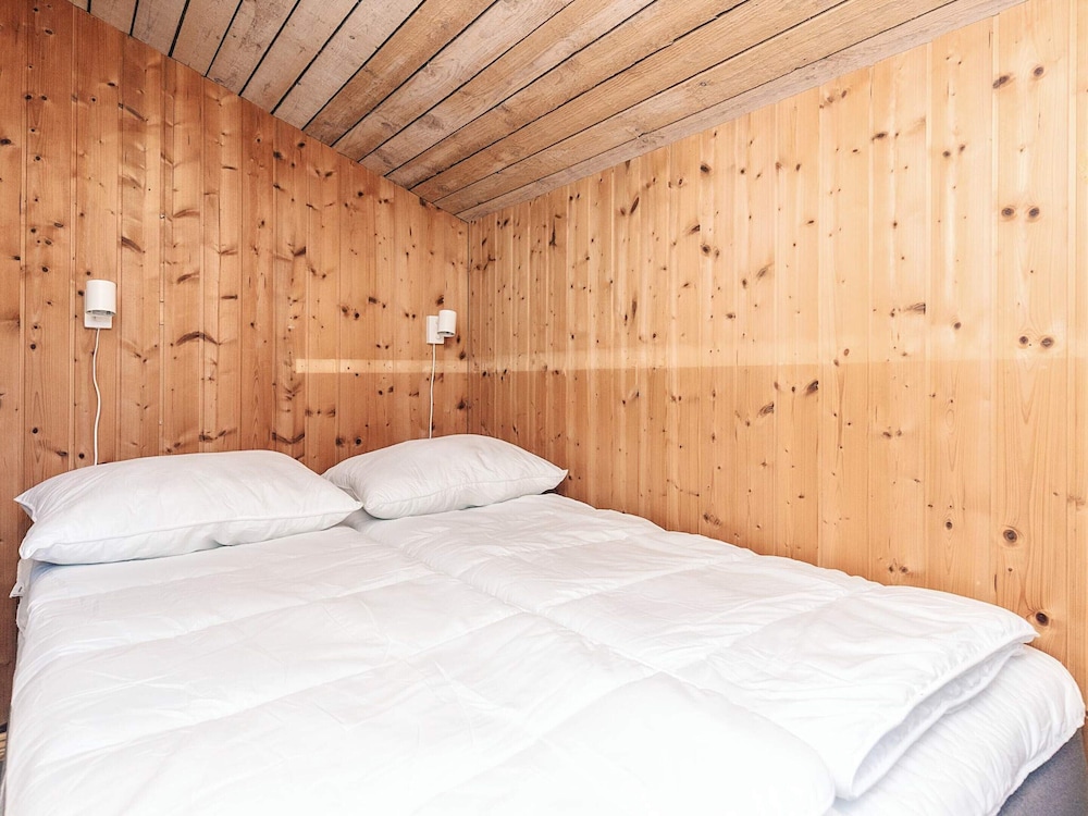 4 Star Holiday Home in Hals