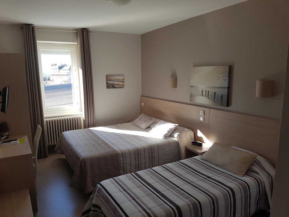Rodez Vacations - Hotel du Midi - Property Image 2