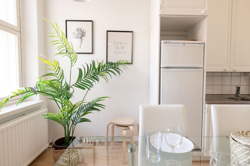 2ndhomes Spacious & Cozy 1BR Home view 5