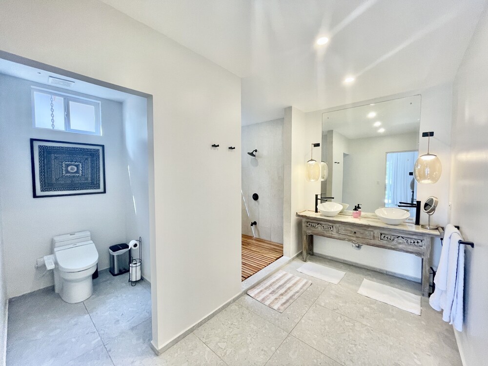 Ocean View Beach House with Pool - Hermosa Palms 44