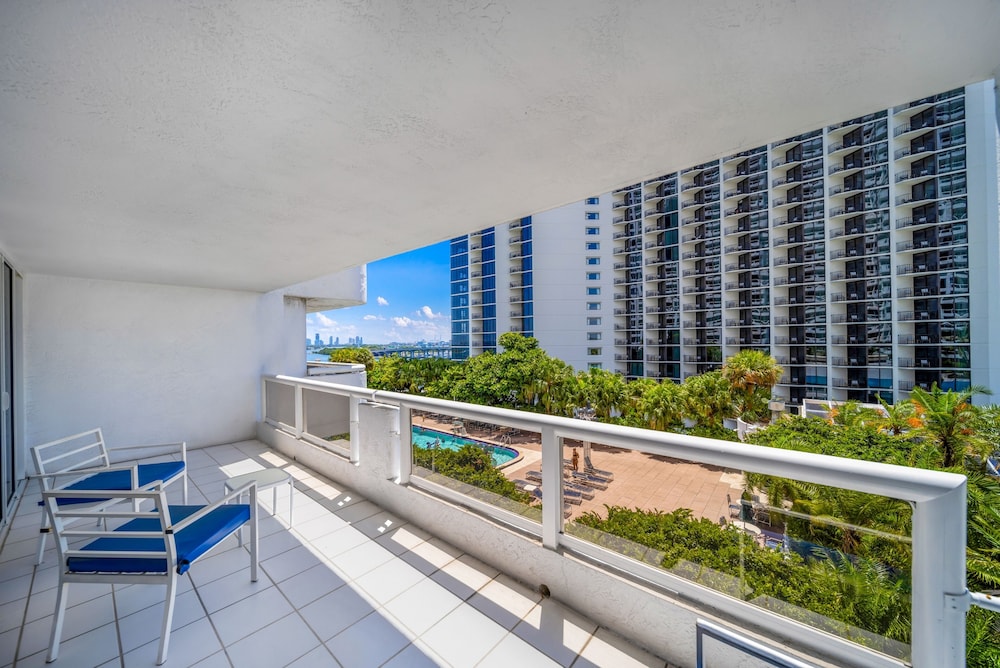 The Grand Biscayne Bay
