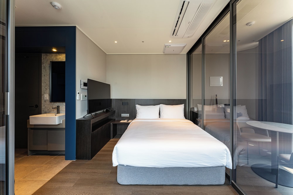 HOMES Stay MyeongDong 17