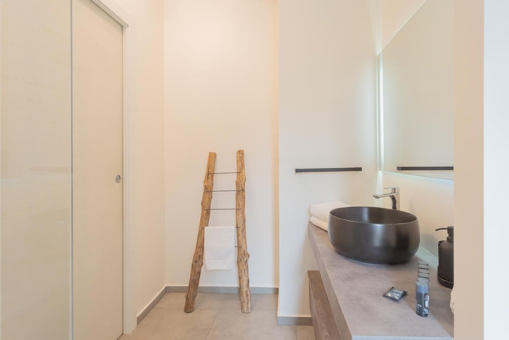 Enchanted Como City Apartment