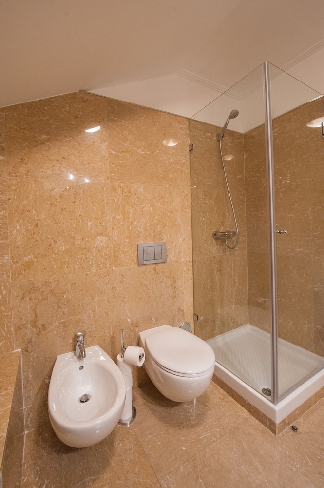 Chiado Apartments