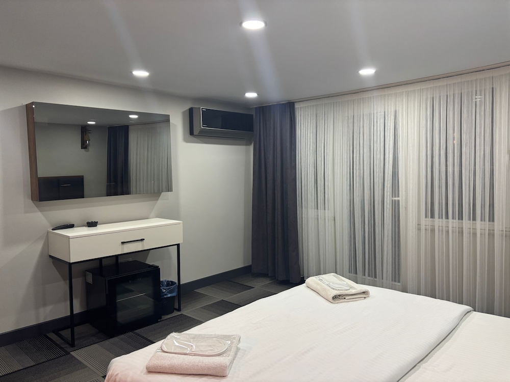 LİZBONİA OTEL