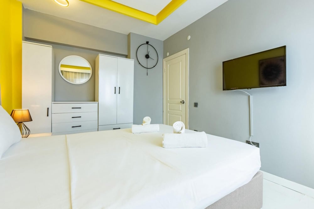 Central and Chic Flat on Rumeli Street Nisantasi