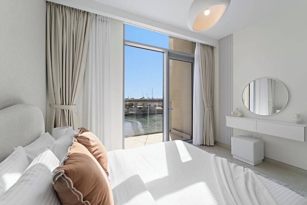 2BR M Canal Front with Full Water Views