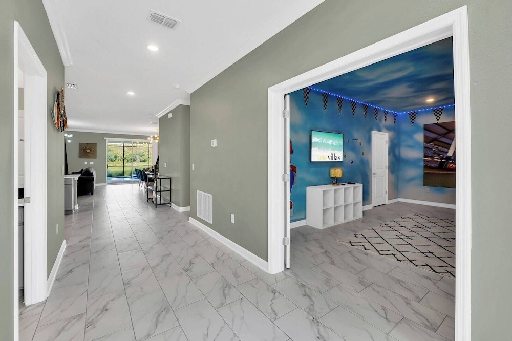 Serenity Lakeview Retreat Stunning Water Views, No Rear Neighbors, Private Pool, Game Room & Star Wars Cinema