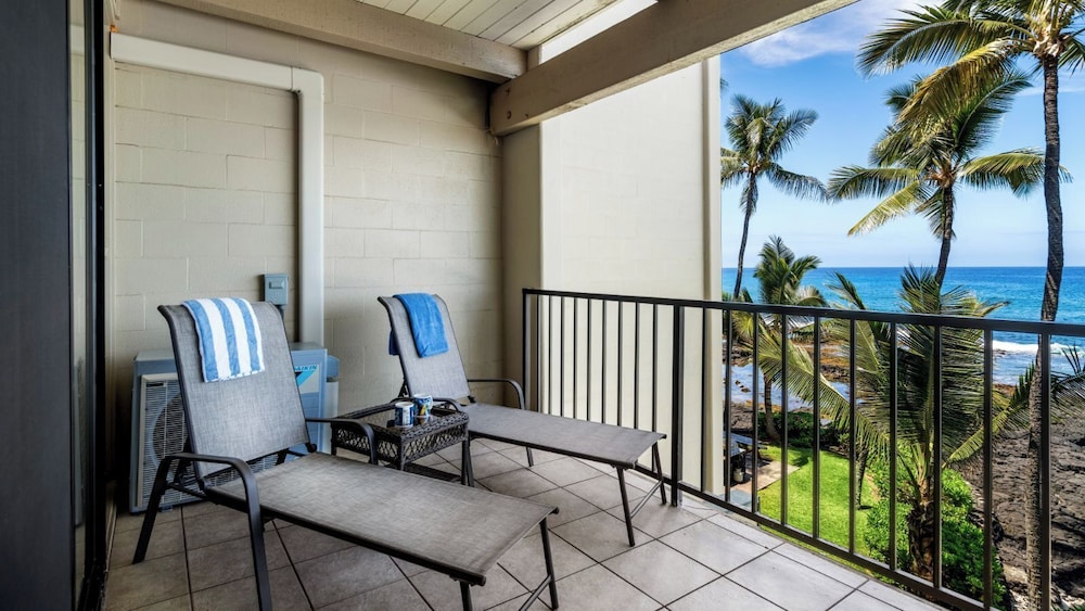 Ocean Front With Private Lanai - In-unit AC - Vrkcv