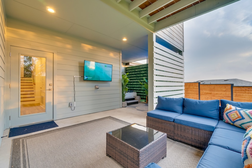 Lago Vista Home w/ Game Room Outdoor Tub! - Property Image 39