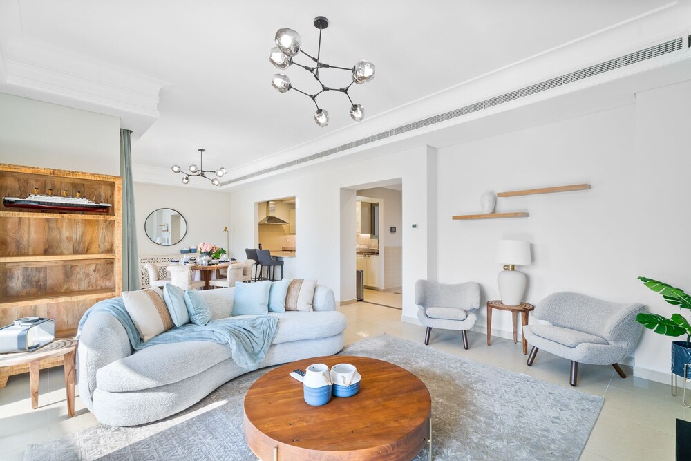 Nasma Holiday Homes - Al Hamra Village