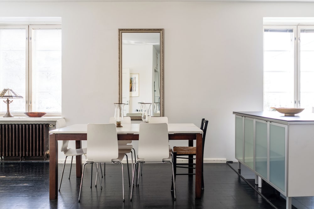 Spacious apt in Vibrant Kallio