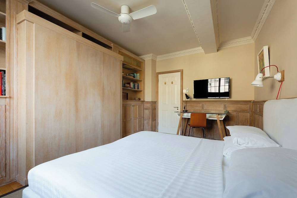 Cockspur Street by Onefinestay