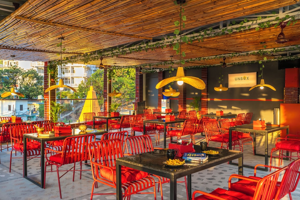 The Hosteller Rishikesh, Ganges