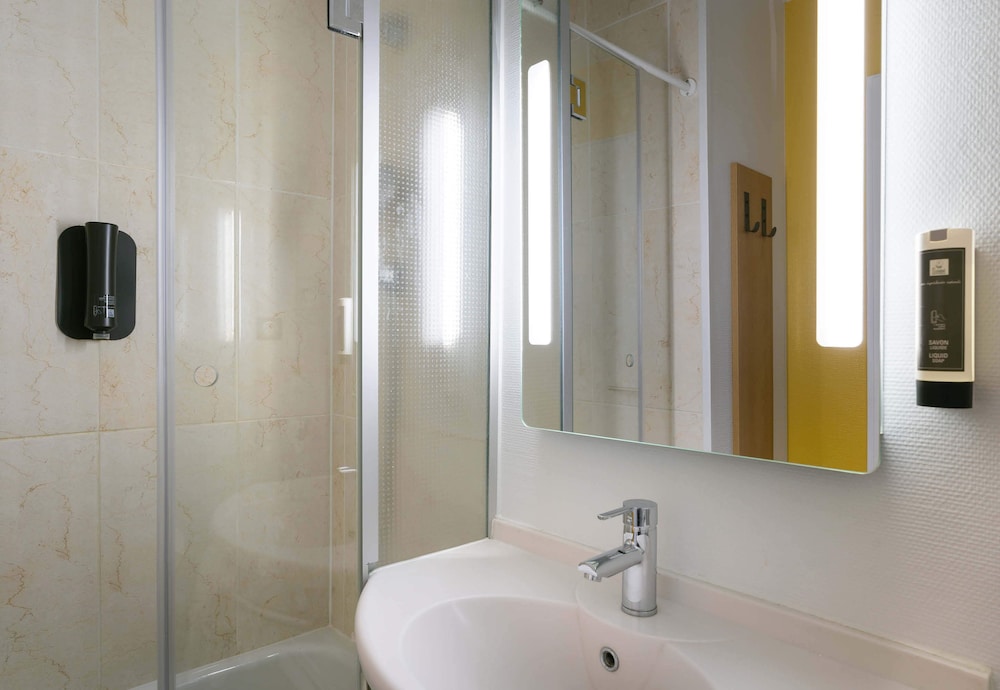 BB HOTEL Lorient Lanester - Property Image 1