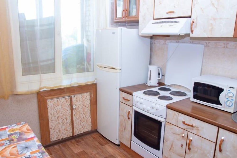 Apartment on Partizanskiy Pr. 17 view 4