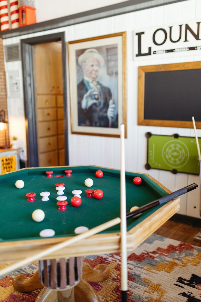 Omaha Vacations - Charming Omaha Retreat - Near Zoo Downtown 3 Bedroom Home by RedAwning - Property Image 35