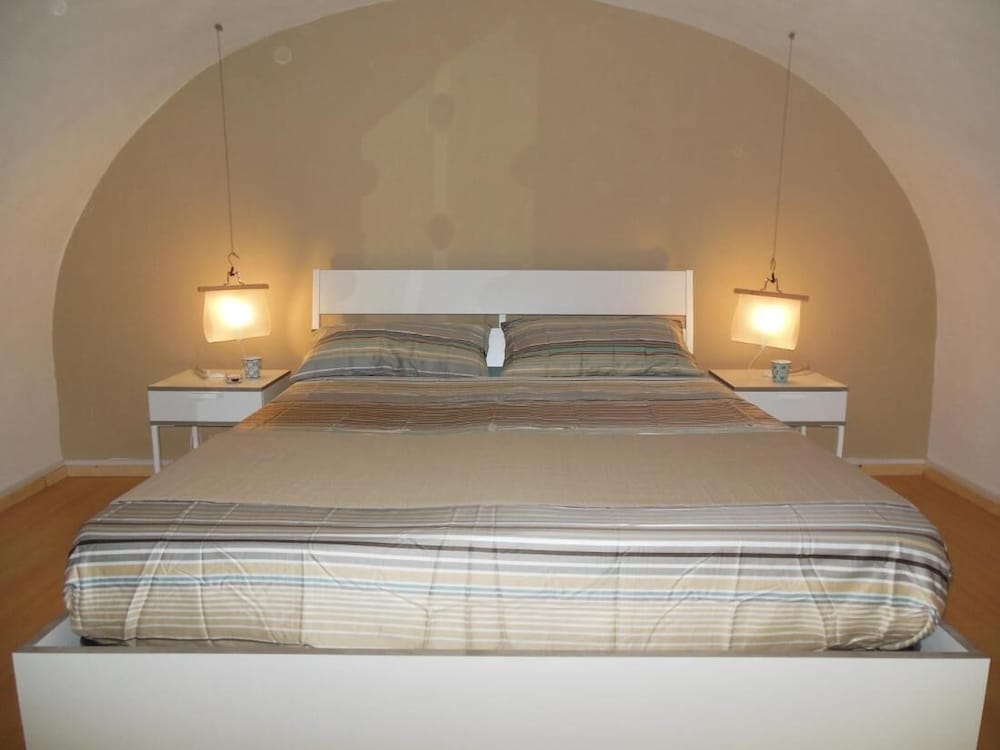 Central House Apartment