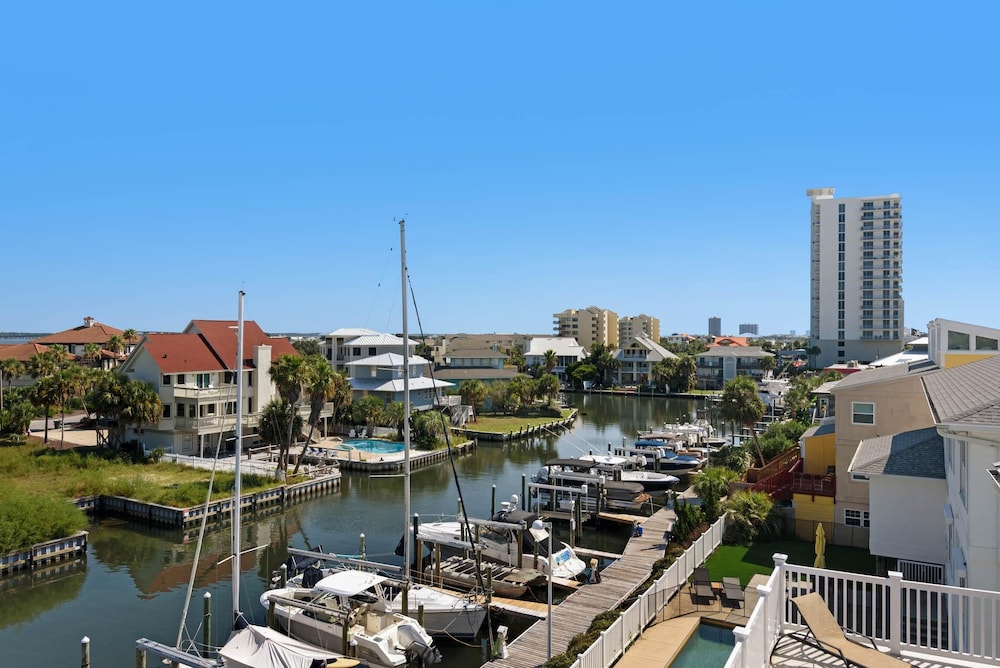The Gulfview Grandeur