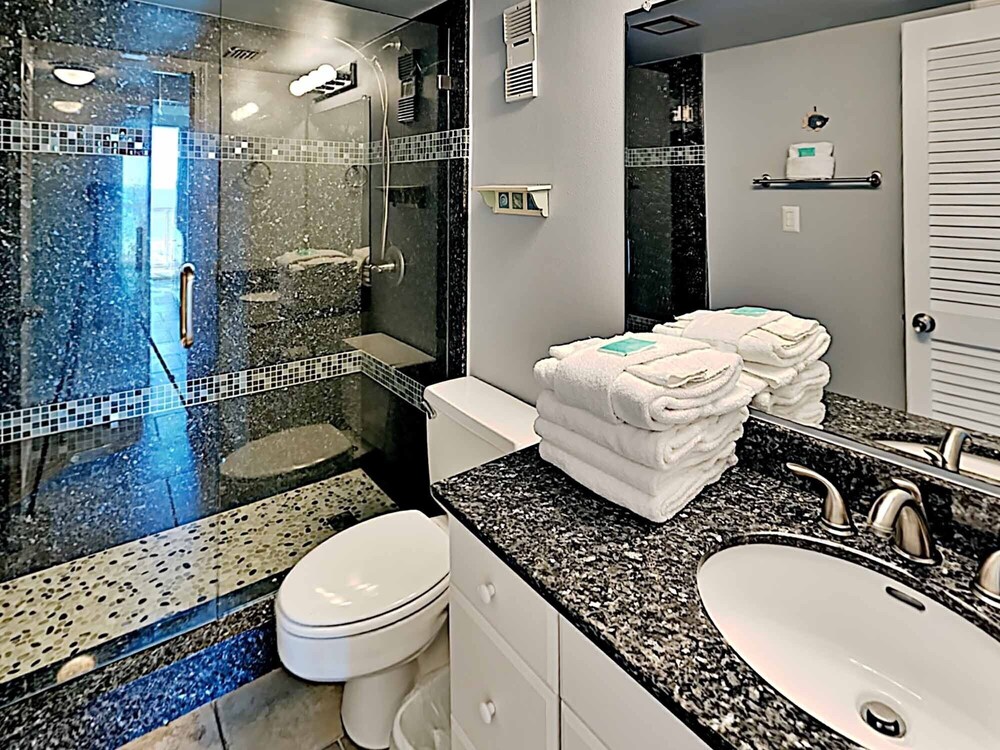 Sabine Yacht & Racquet by Southern Vacation Rentals, photo 66