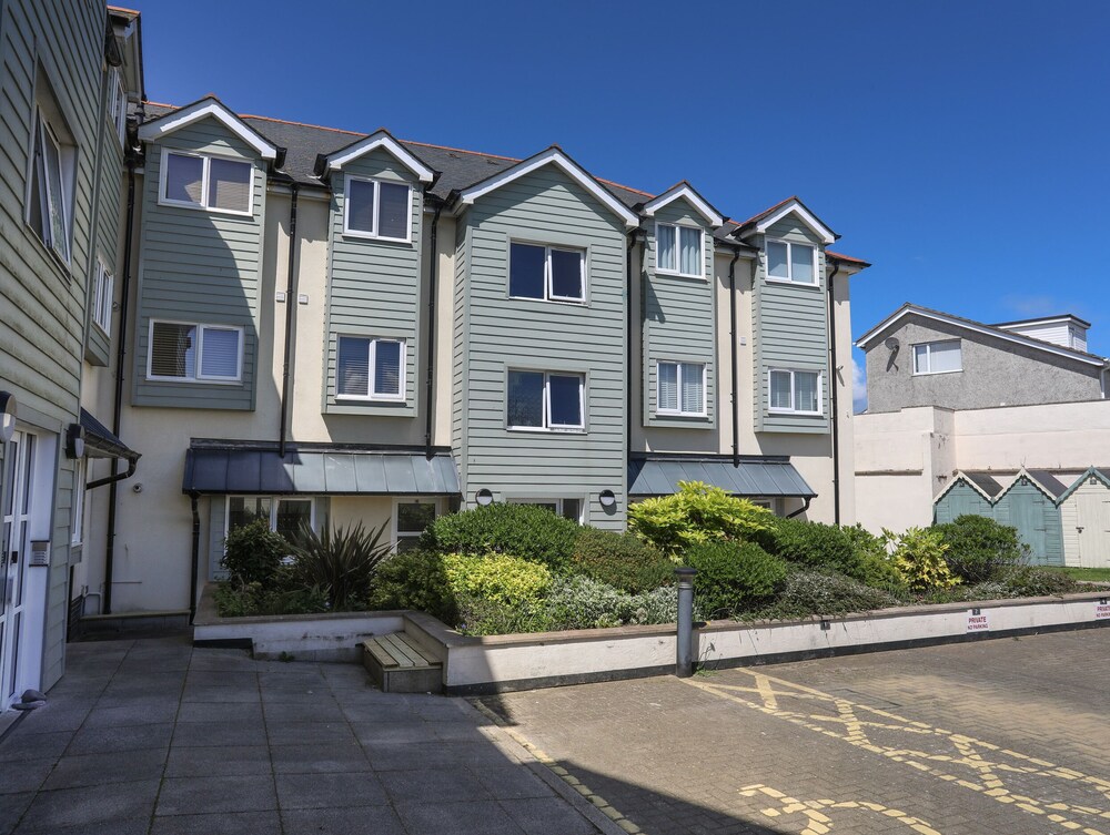 4 Pen Llanw Tides Reach