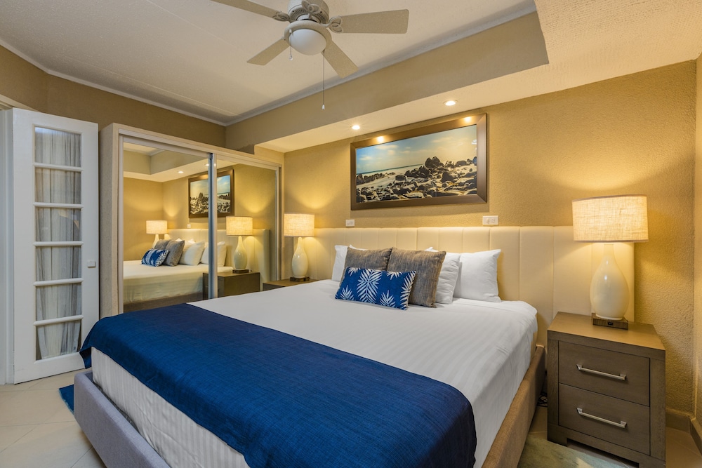 Playa Linda Beach Resort - Property Image 22