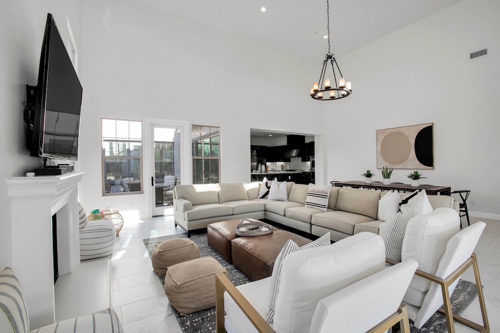 PGA Signature Lux Estate