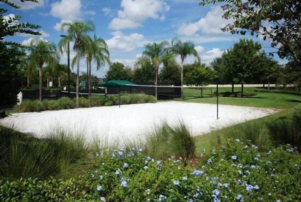 Condo Centre Court Haven 3 Bedroom Reunion - Image 5