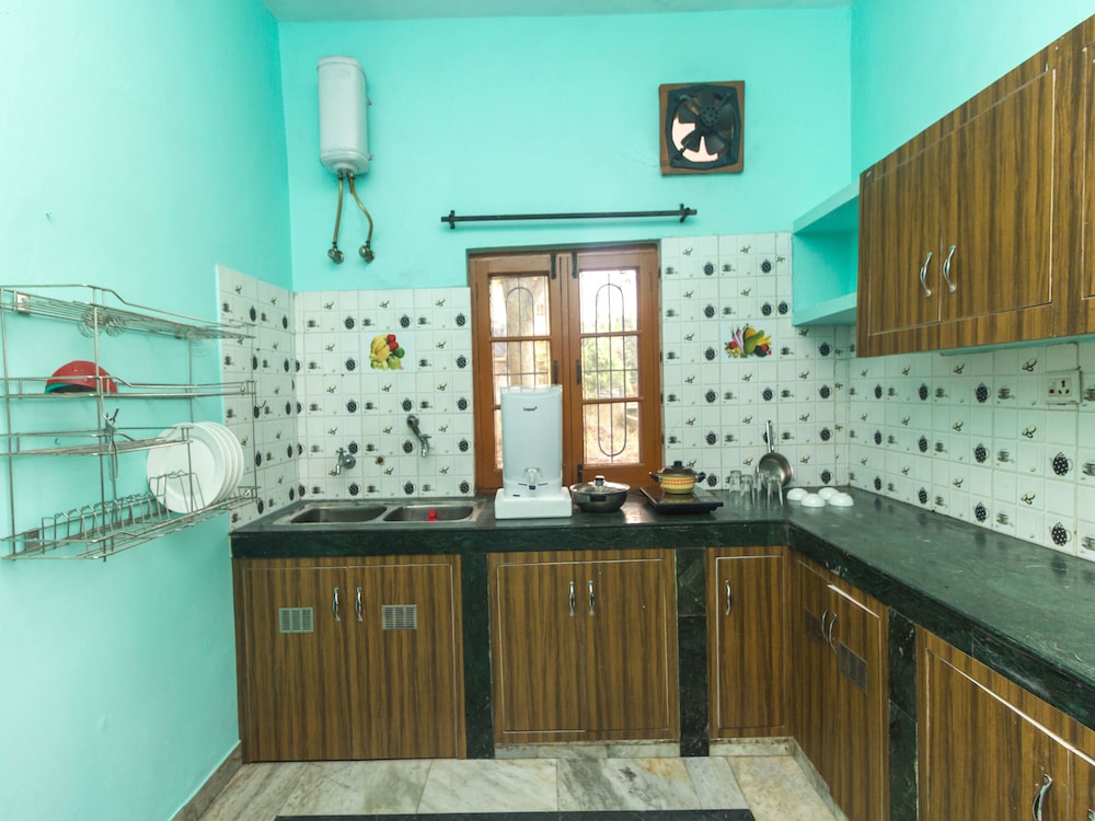 OYO 16652 Home Spacious 2BHK Villa Ram Nagar