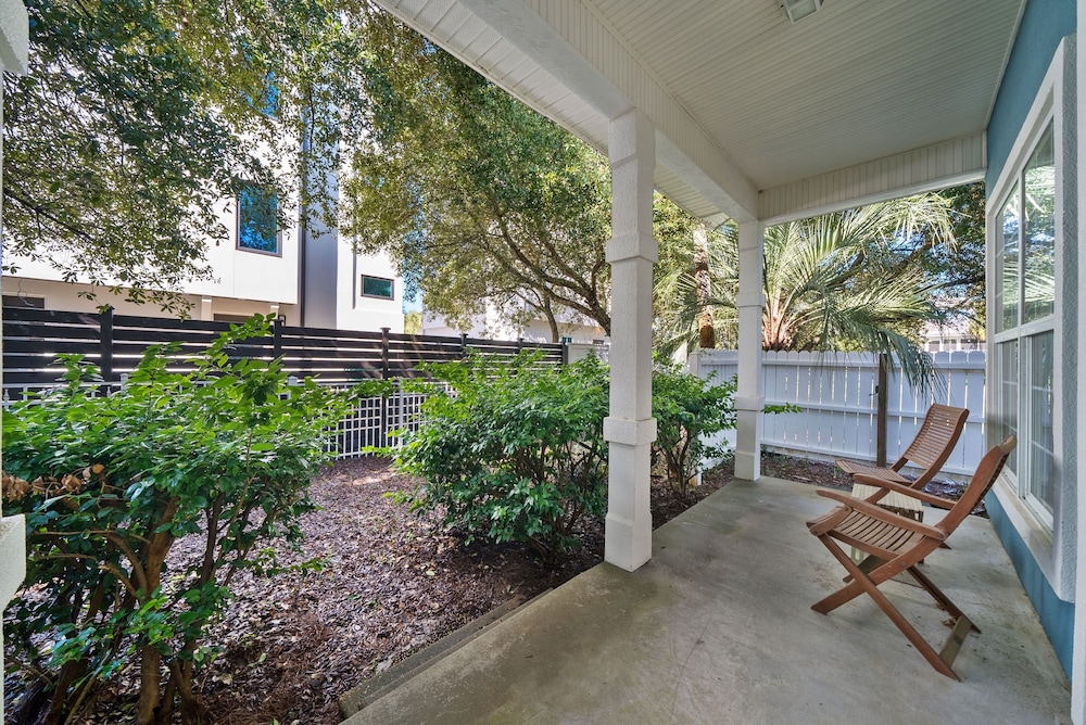 Blue Palm 3 Bedroom Home