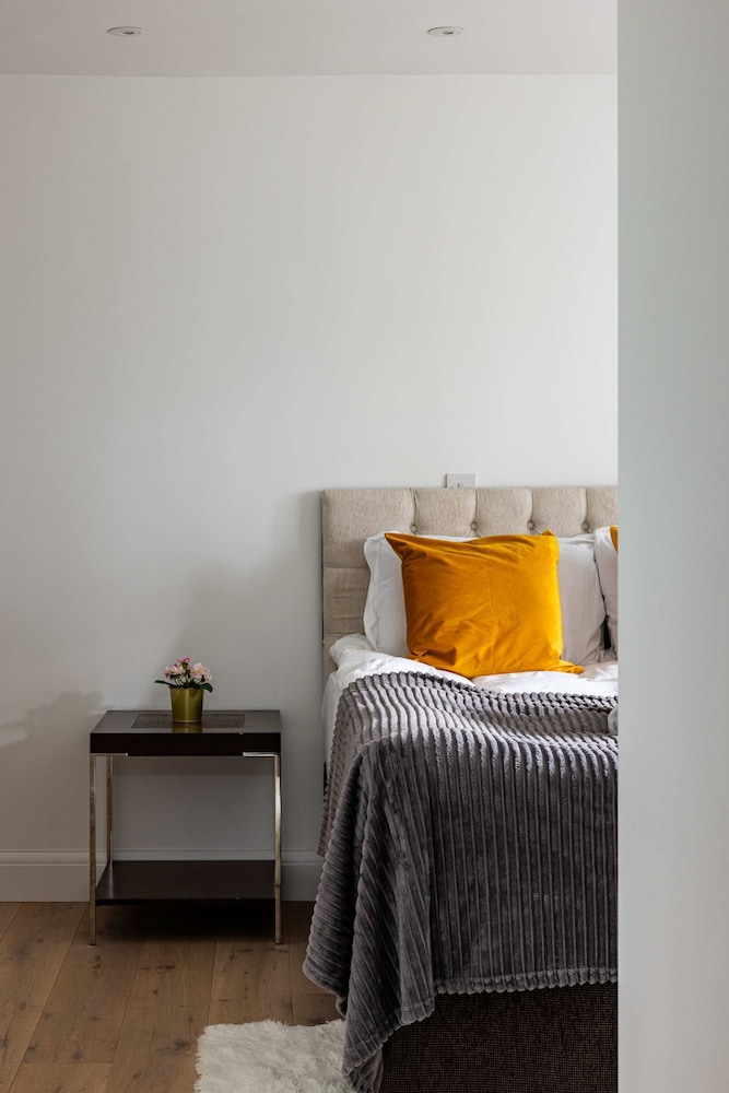 The Kensington Retreat