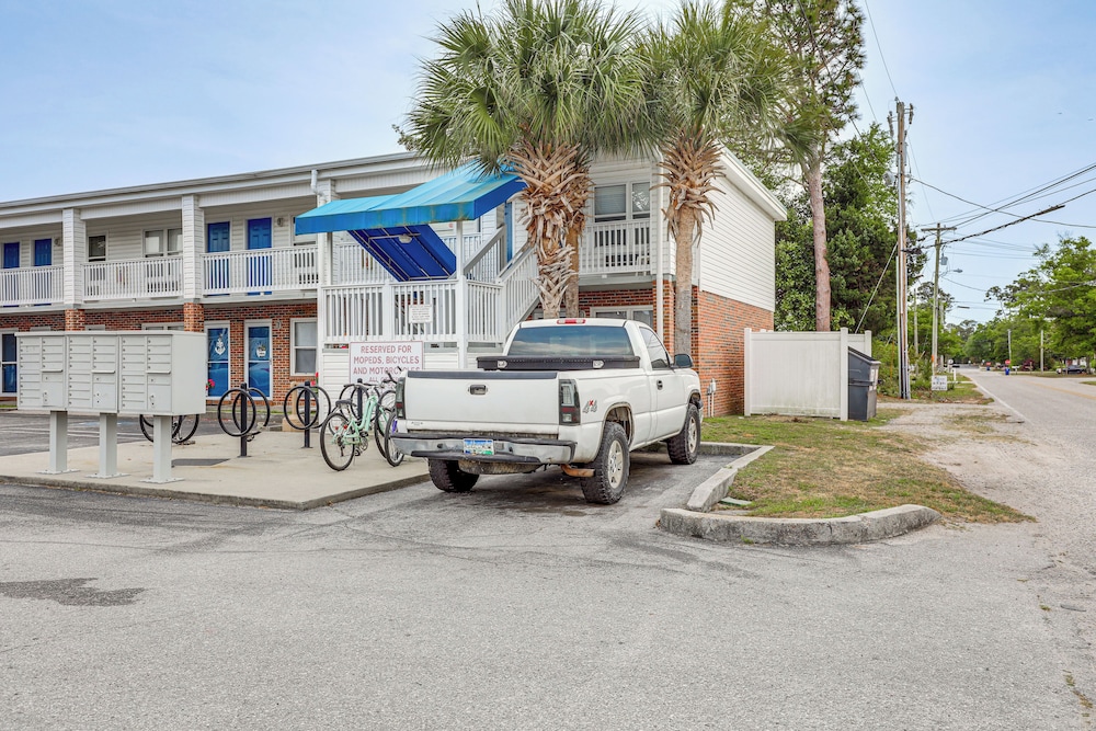1 Mi to North Myrtle Beach: Studio w/ Pool Access