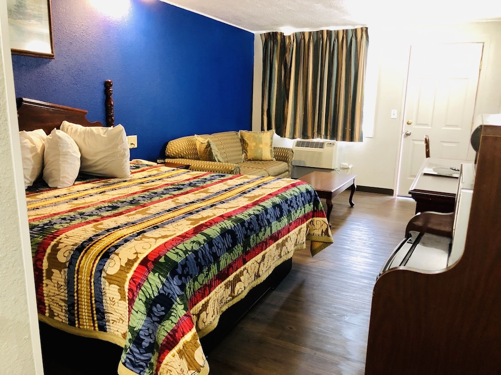 Linwood Motel - Property Image 2