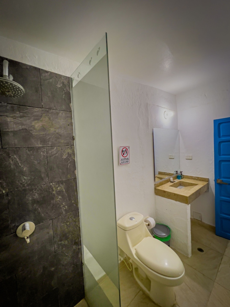 The Blue House Hostel - Santa Marta