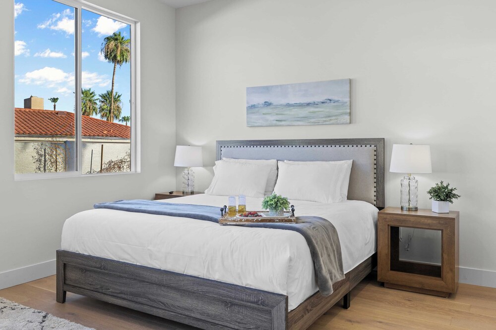 El Dorado by Avantstay Luxe 4BR w/ Pool, Putting Green, Fireplace Near Kierland