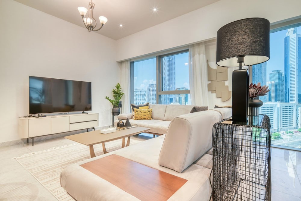 Modern Elegance w a New York Edge Difc Apt