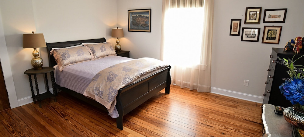 Alyssa House Bed & Breakfast