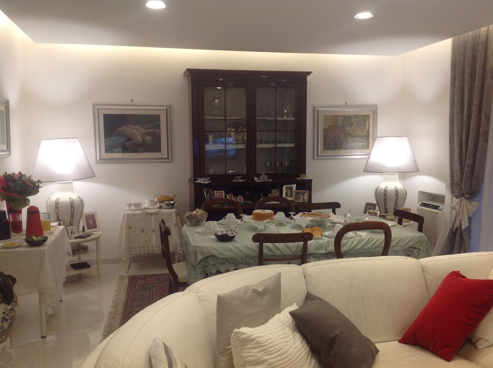 Talenti House