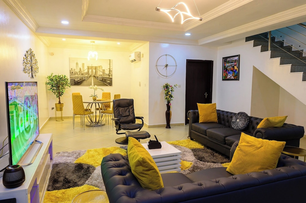 The Mastadon Apartment