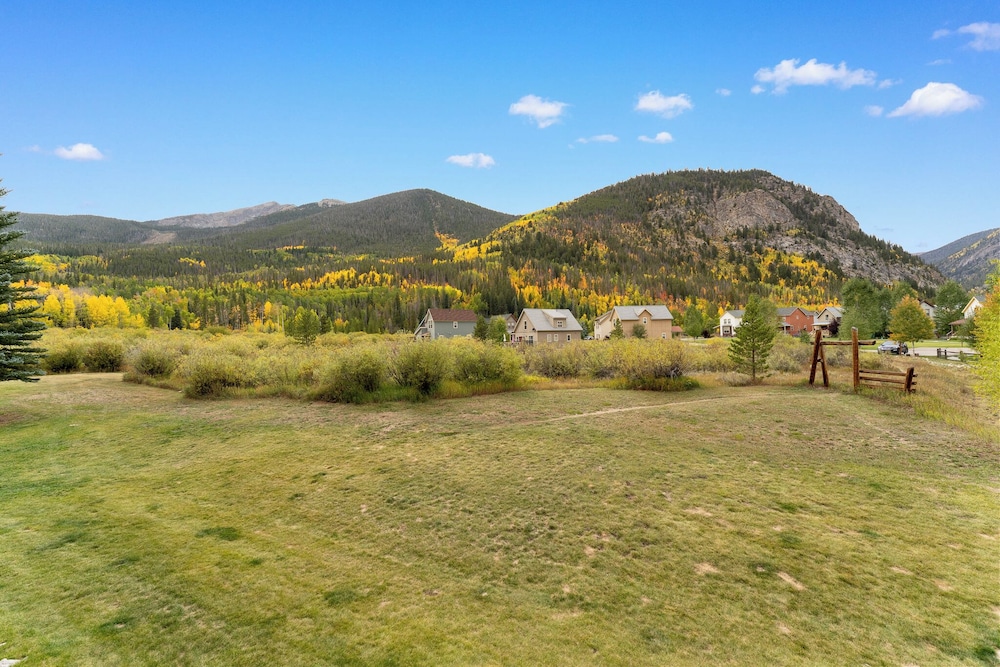 Mountain Side Condominiums 152, Building H