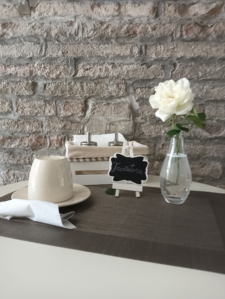 AriediParma - Rooms & Apartments