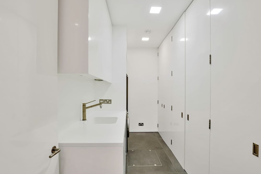 Paddington Luxury 3-bed Mews Private Cinema Gym