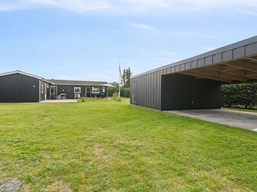 5 Star Holiday Home in Hadsund