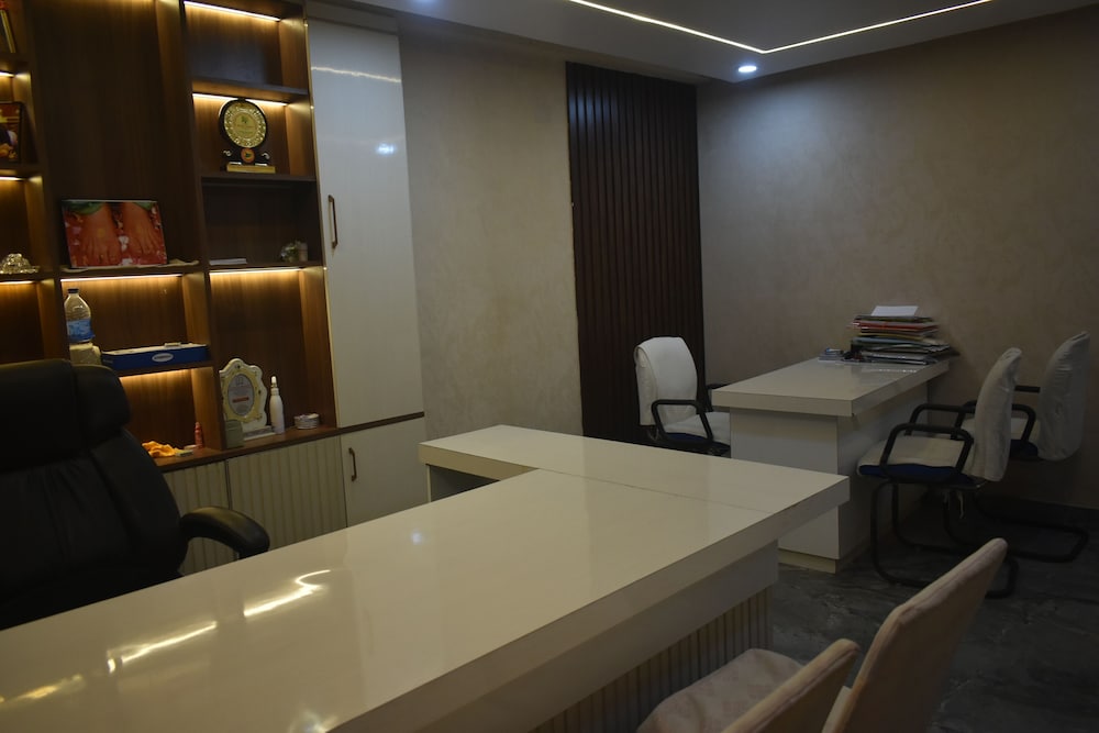 Hotel Neelkanth