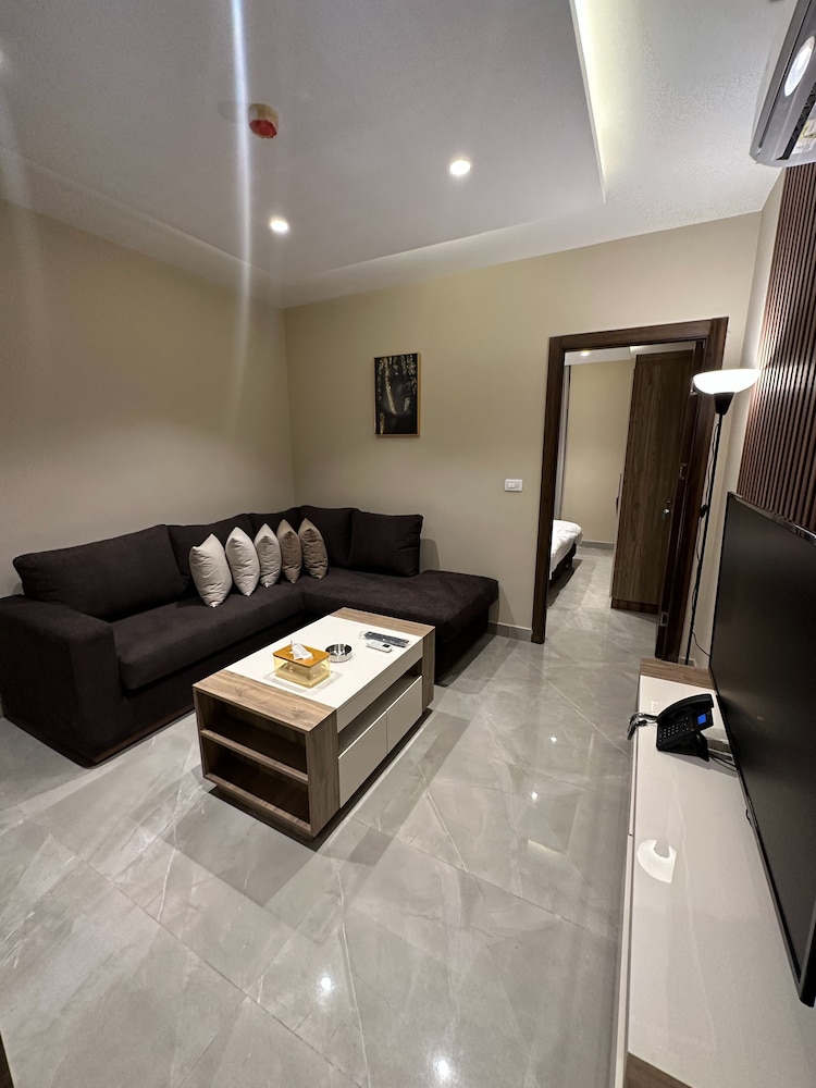 Charming Amman Apartment With Electric Heating & Satellite TV