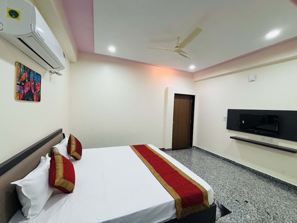 Paras Resort