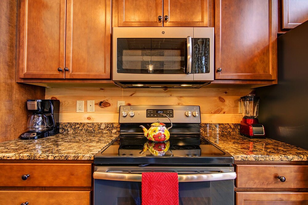 A River Runs Through It - 3 Bedrooms, 3 Baths, Sleeps 12 Cabin by RedAwning