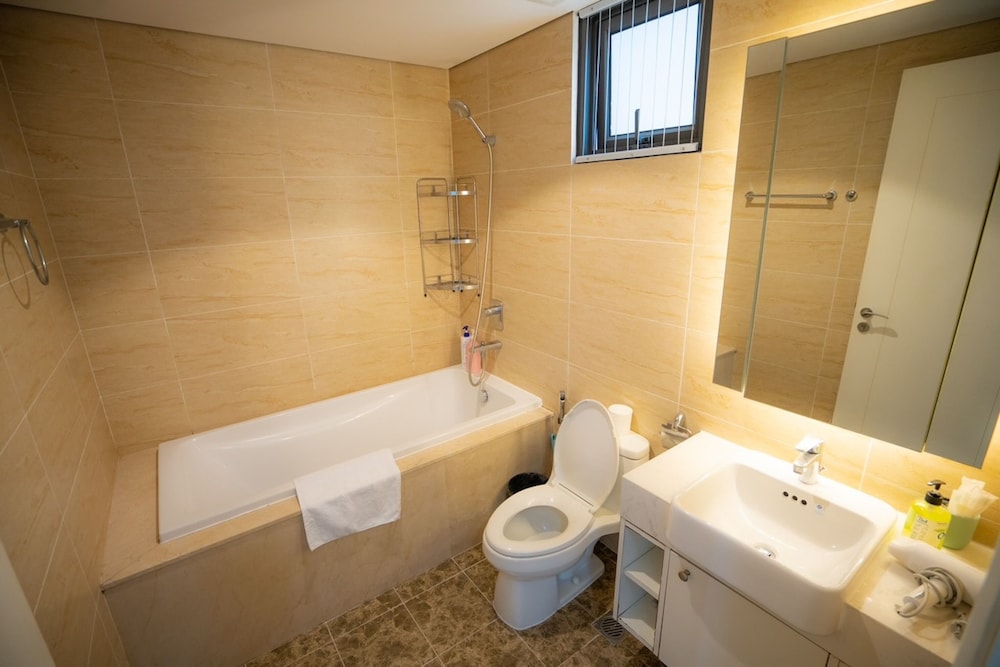 Hagi APT - Vinhomes D'Capitale in Ha Noi